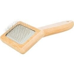 Soft brush, bamboo/metal, 12 × 15 cm